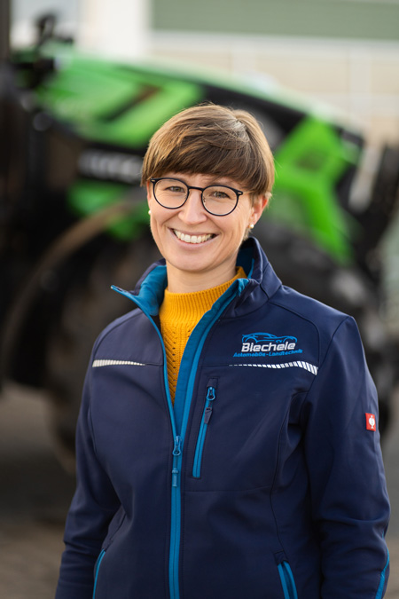 Karin-Biechele_Büroangestellte-Biechele "Karin Biechele, Büroangestellte bei Biechele Automobile & Landtechnik – Ihre Ansprechpartnerin für Büroservice